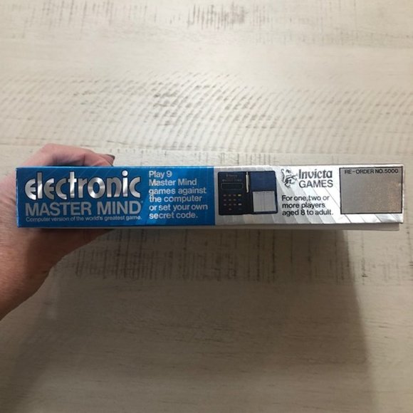 Vintage 1977 Invicta Electronic Mastermind - Picture 9 of 9